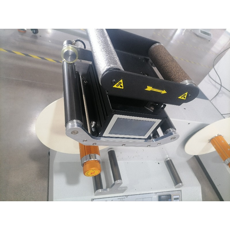 High Precision Automatic Rewin - Sticker Label Roll recension och pris